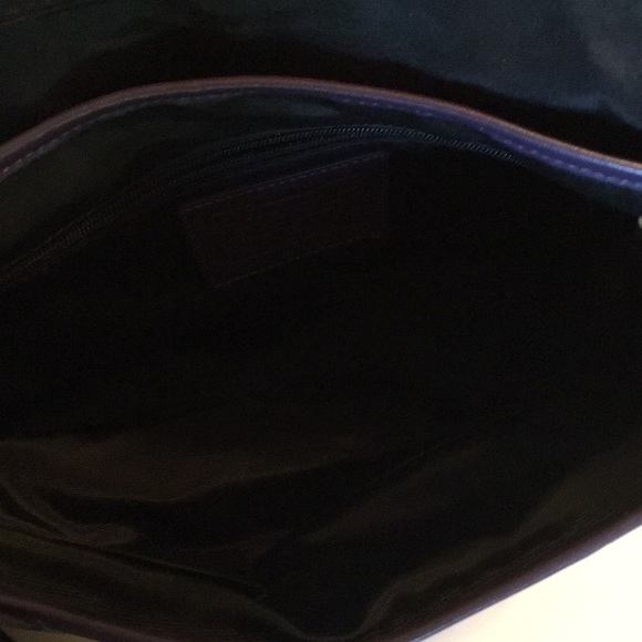 Handbag - Picture 2 of 2